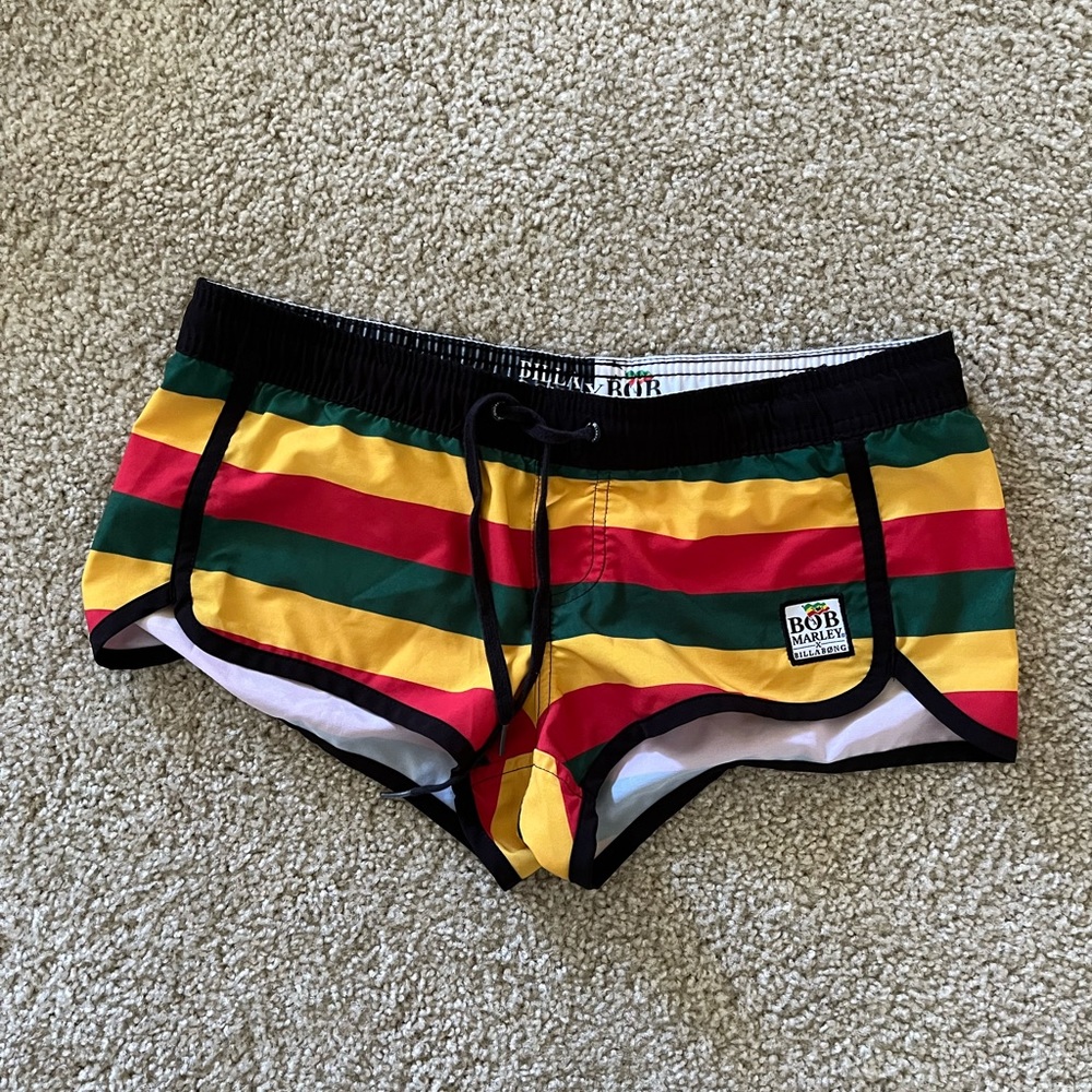 Bob Marley billabong shorts